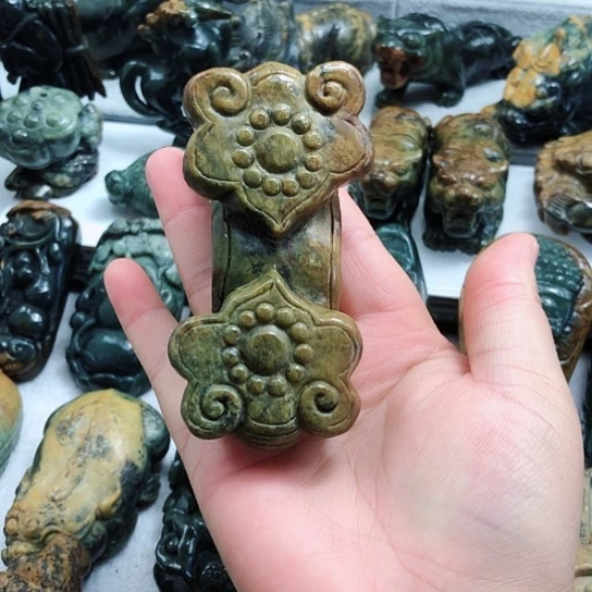 岫岩河磨玉（透闪石质玉）把件未镶嵌