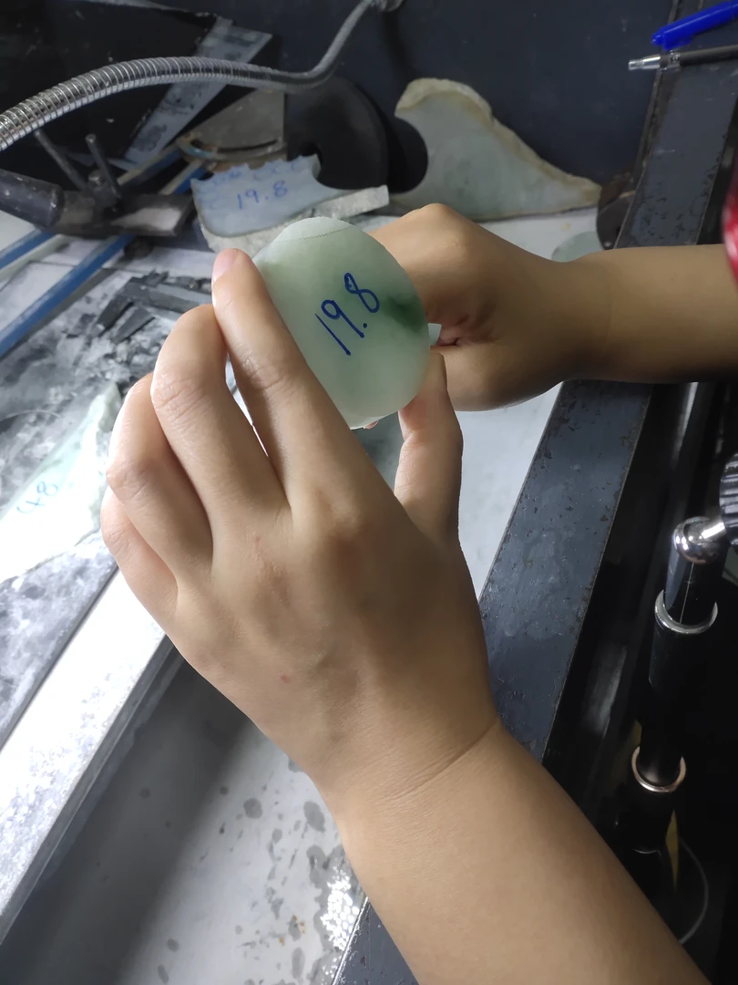 觅羽手镯定制翡翠