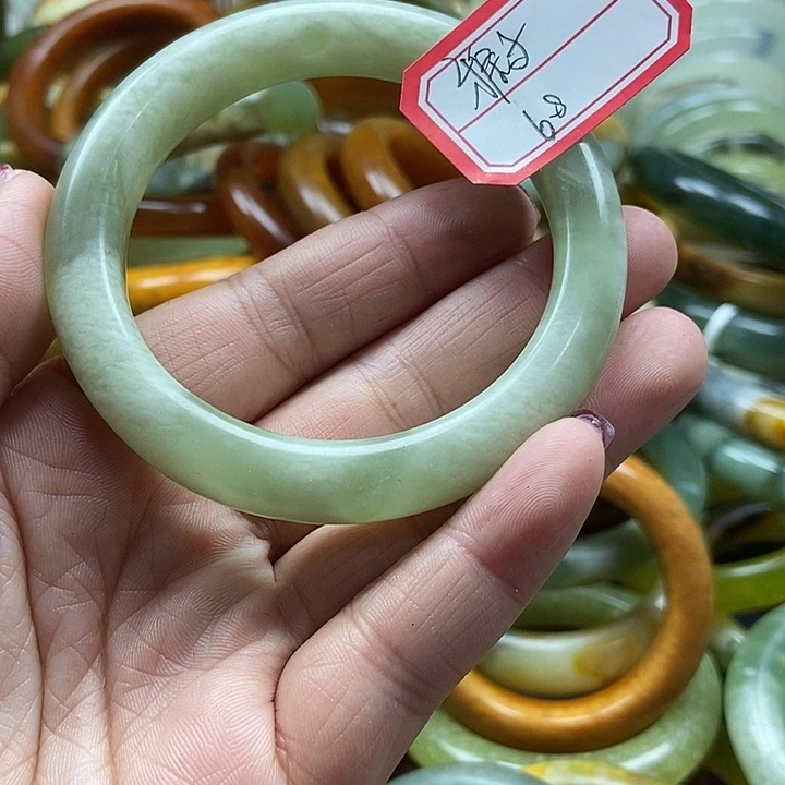 蛇纹石玉手镯未镶嵌雅*