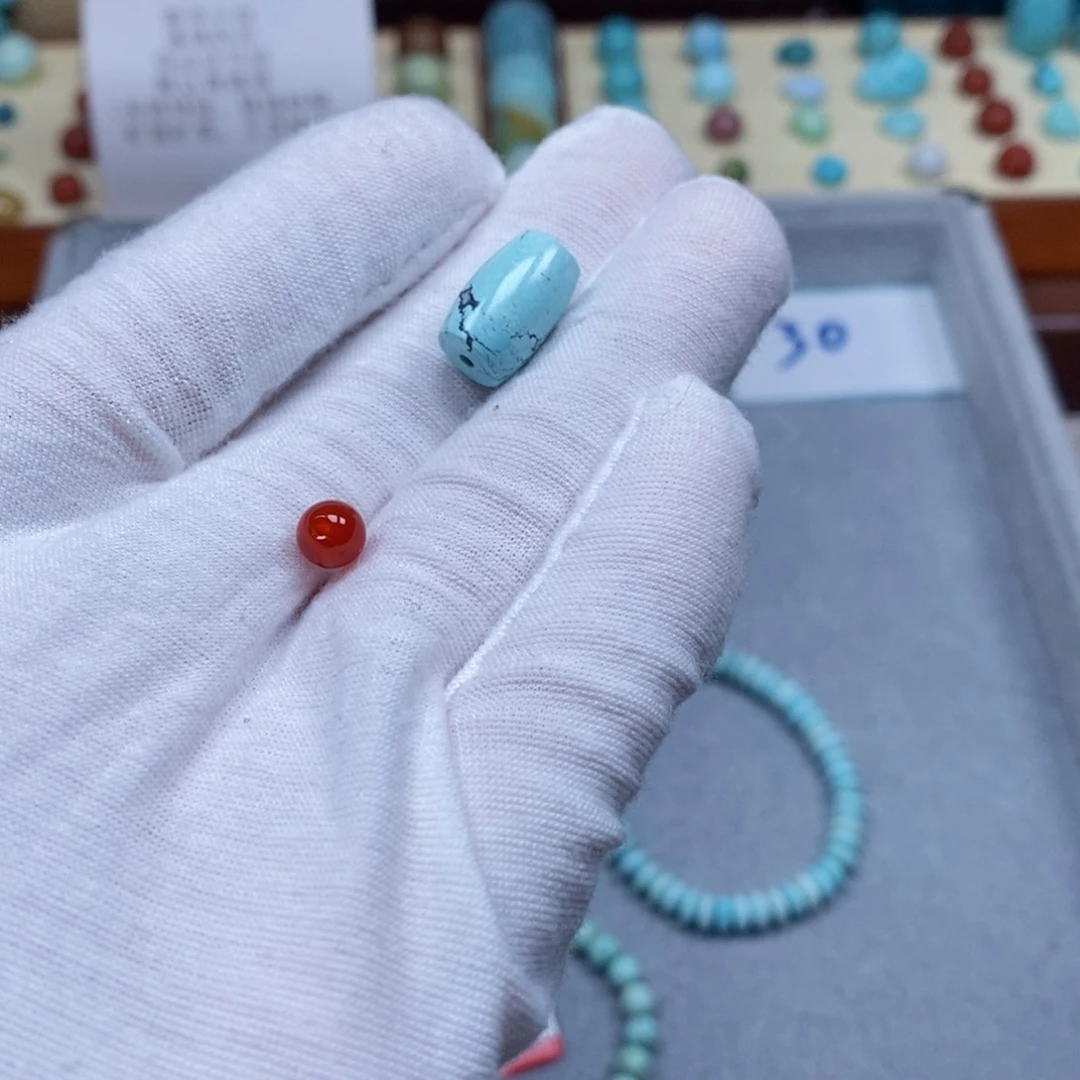 南红玛瑙配饰未镶嵌