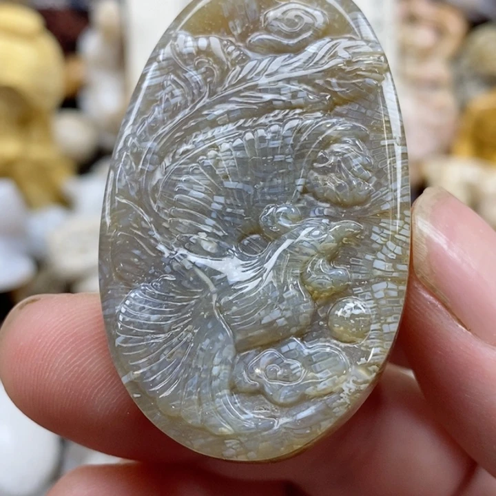 颈饰未镶嵌硅化珊瑚（珊瑚玉）