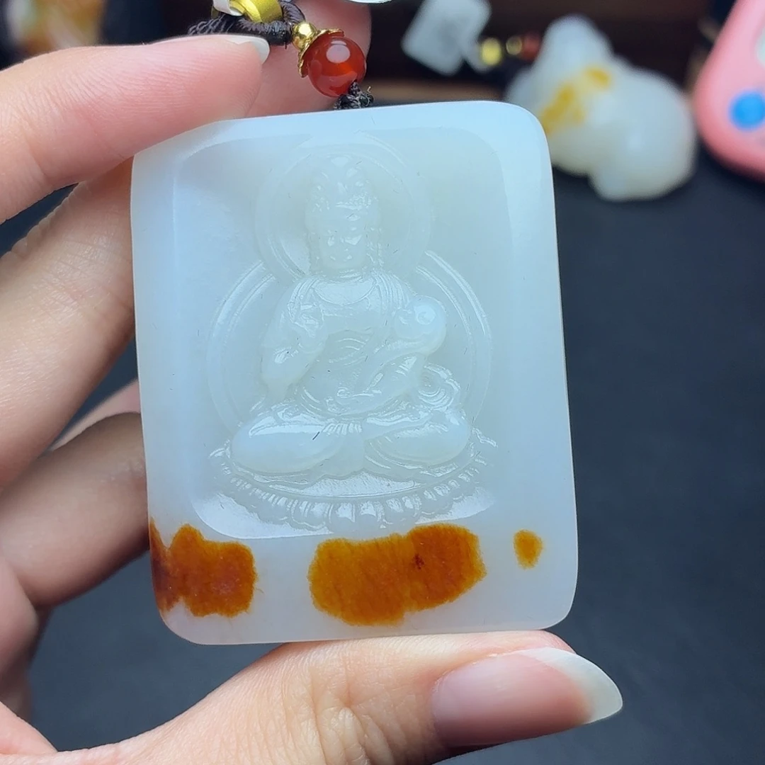 遇***人和田玉未镶嵌颈饰N