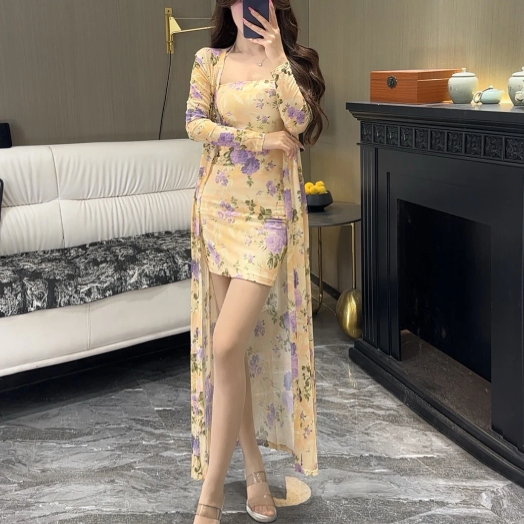 轻奢气质女人味抹胸长袖雏菊花开显瘦修身性感包身百搭开衫连衣裙