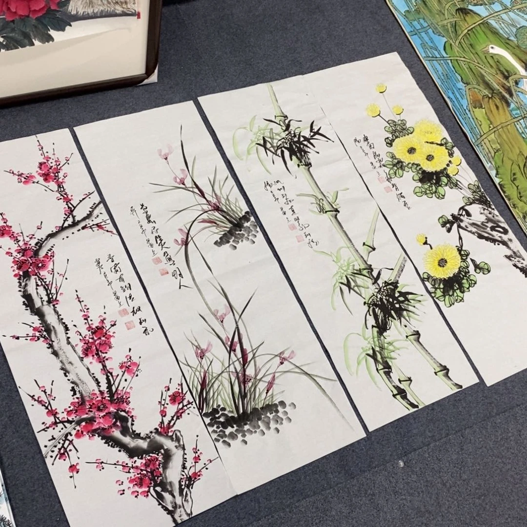 国画尺寸110✖️35一套四张手绘画