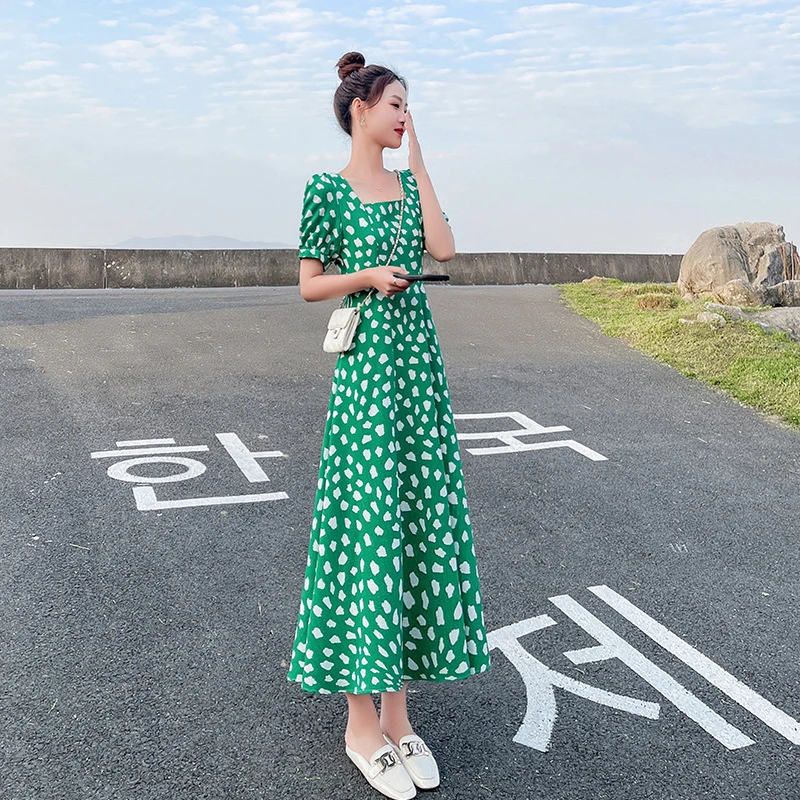 性感短袖韩国赫本风气质连衣裙A字雪纺纯欲大码绿色碎花旗袍新款