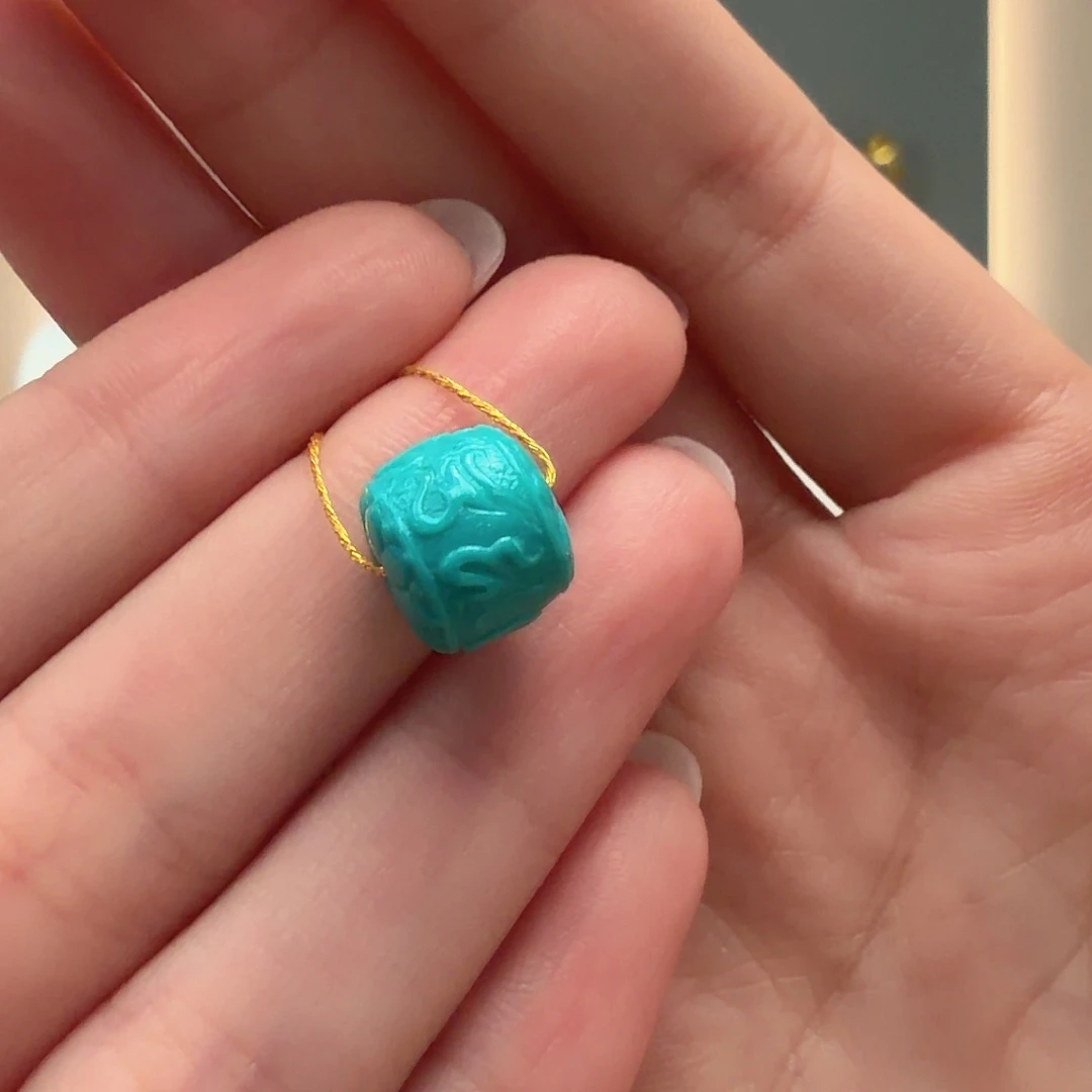 绿松石未镶嵌颈饰