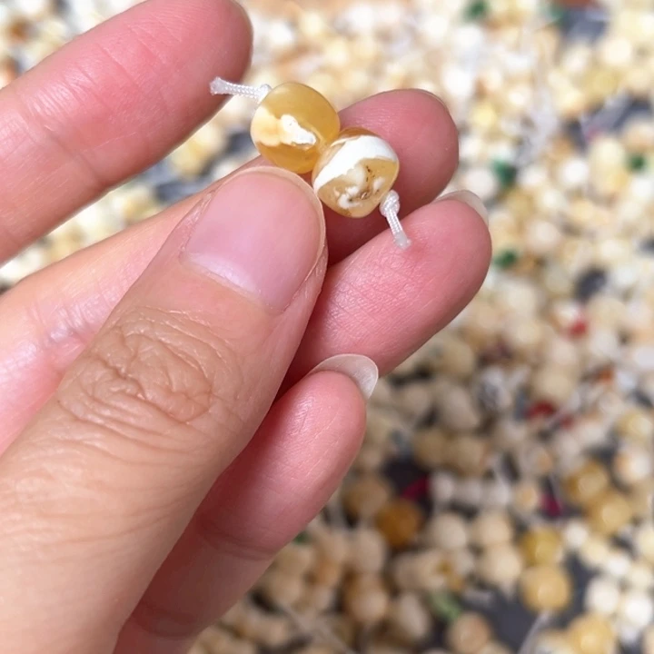 裸石蜜蜡未镶嵌8.5mm一对
