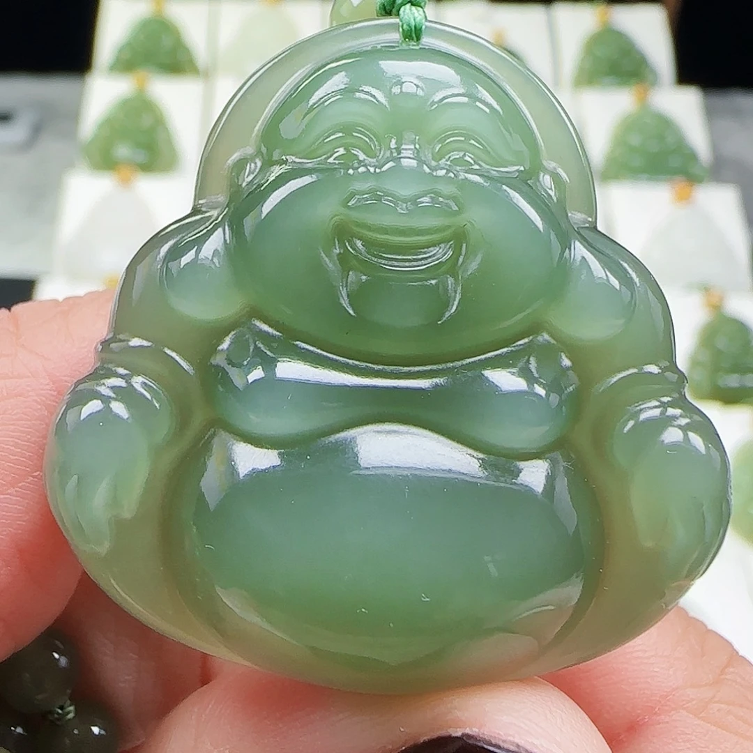 和田玉未镶嵌吊坠(赠链)