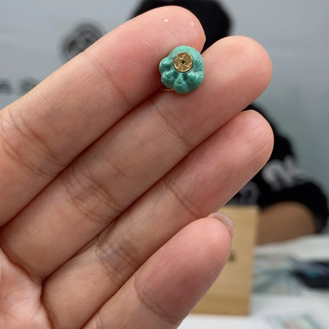 未镶嵌绿松石珠宝奇石