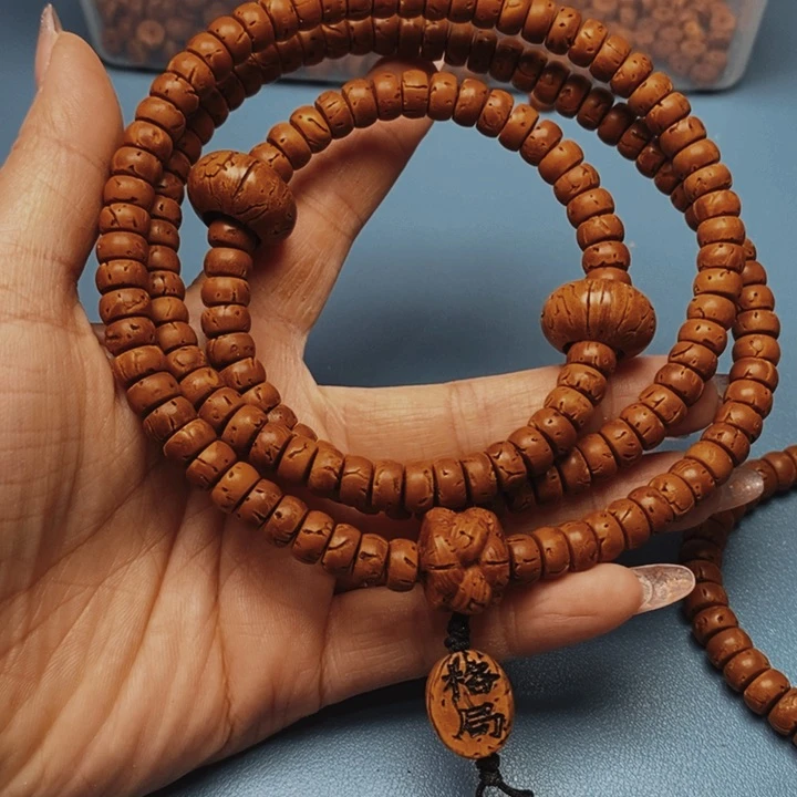 桃核脖挂核片8.4花皮色差166颗