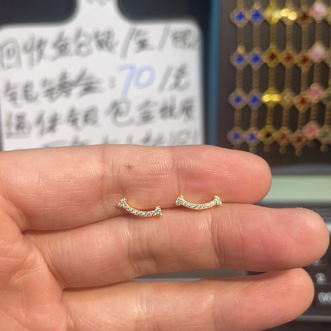 925银微笑直针耳钉