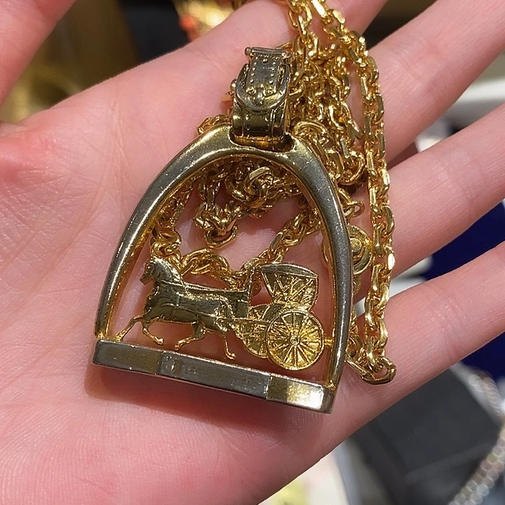 琴***琴中古香水沐浴露持久留香