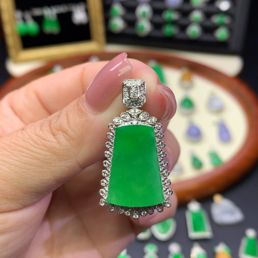 翡翠18K金镶嵌吊坠(不含链)