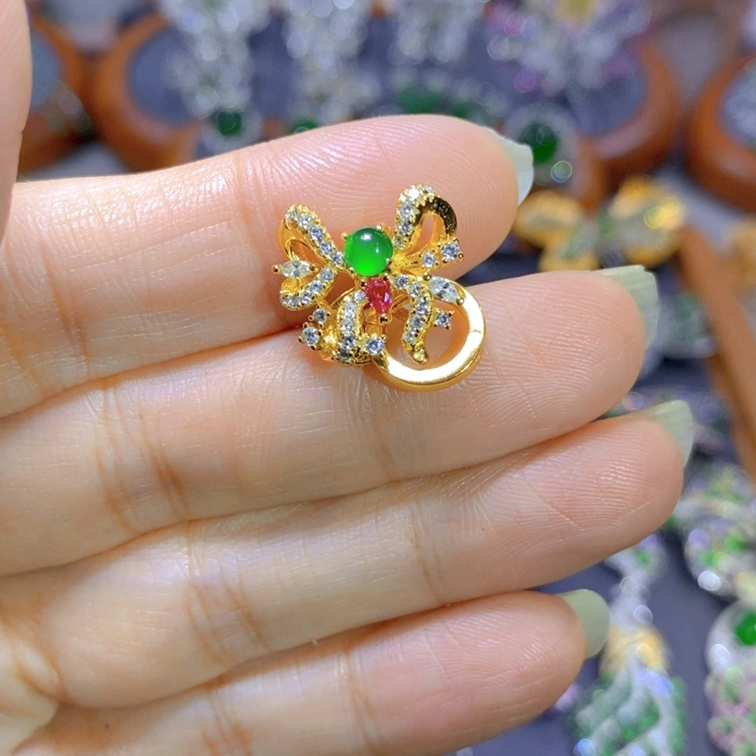 翡翠颈饰银S925镶嵌天然翡翠