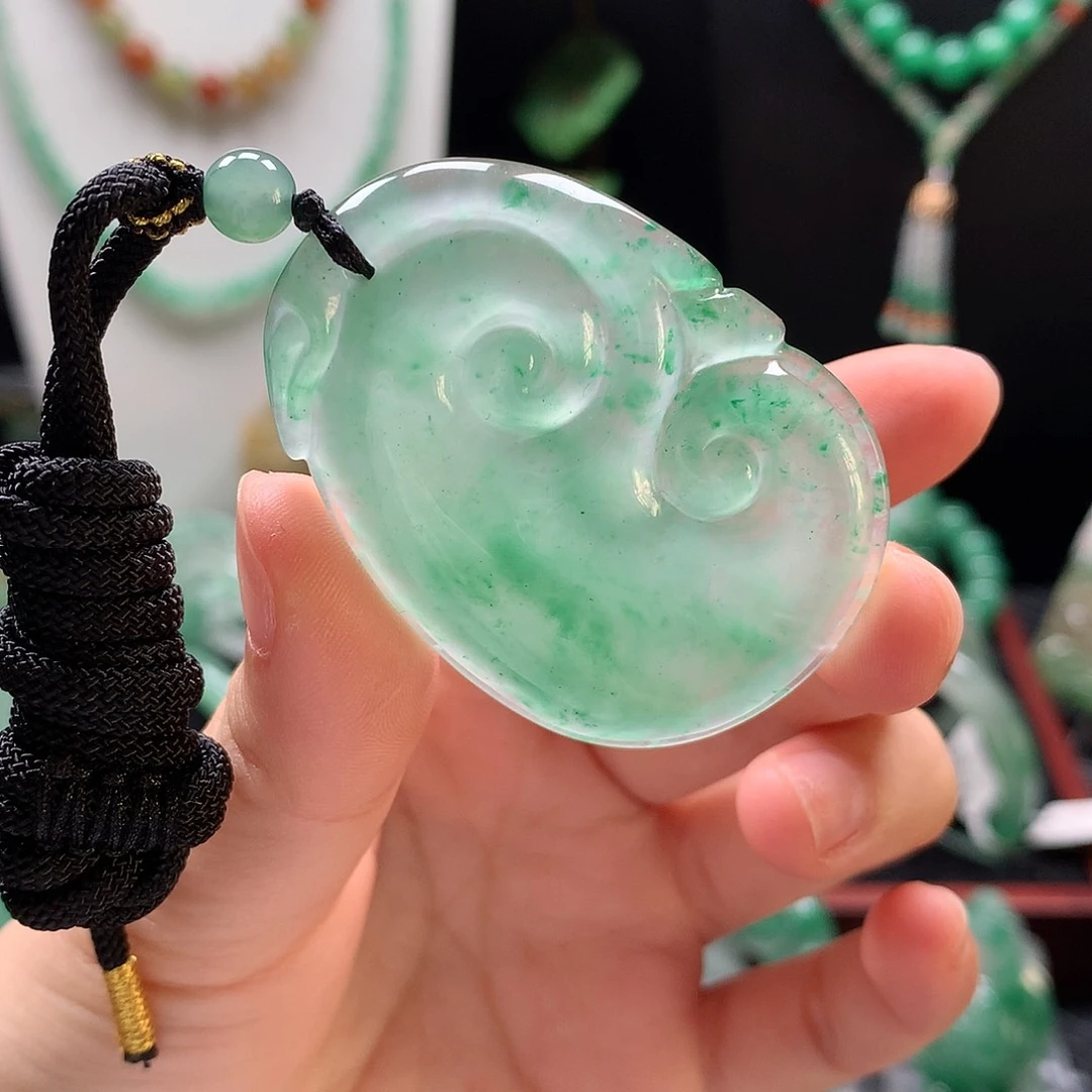 石英质玉未镶嵌吊坠