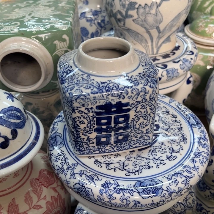 瓷片微瑕。。。。。。。。。。。。。。