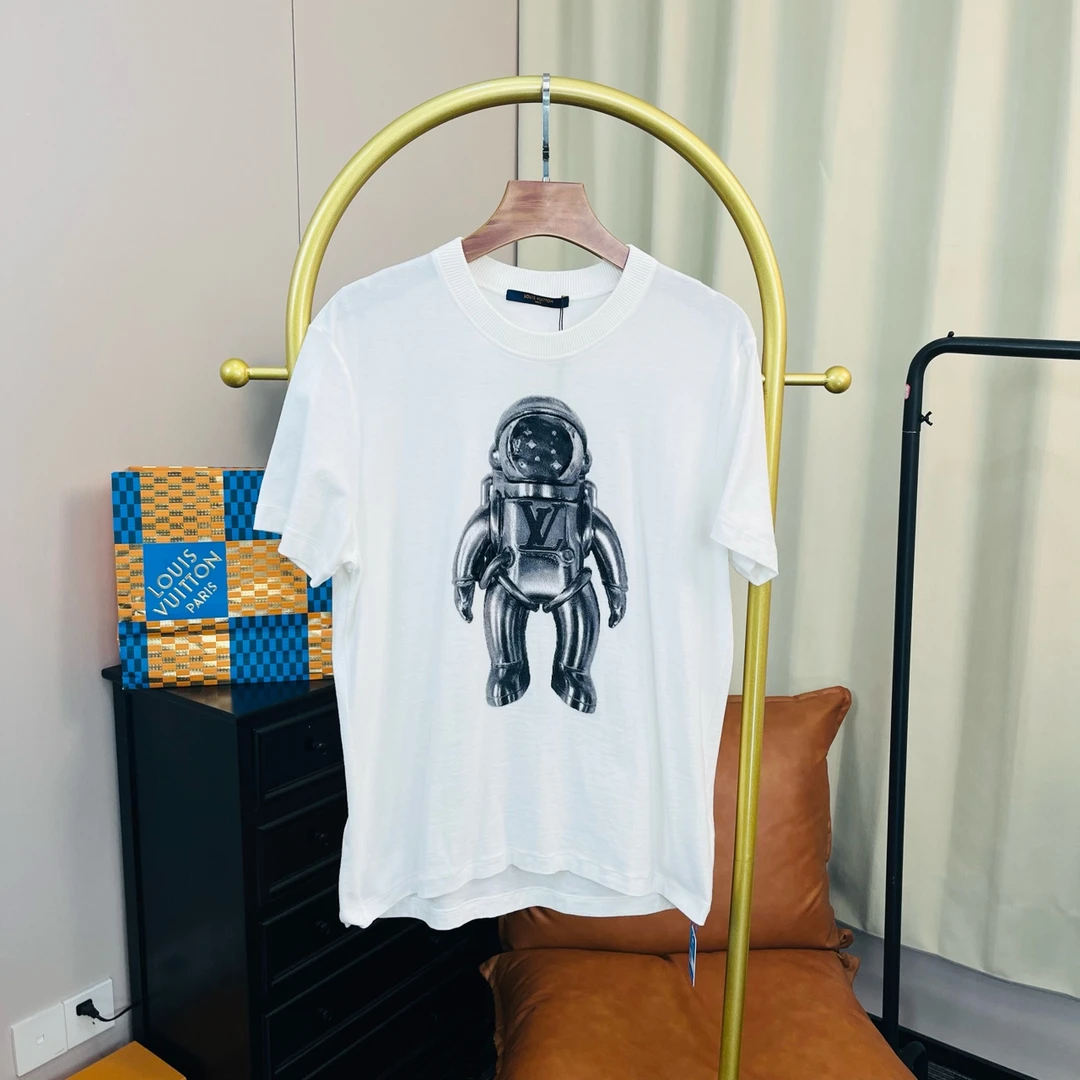 99新 LouisVuitton/路易威登 白色宇航员短袖 M码