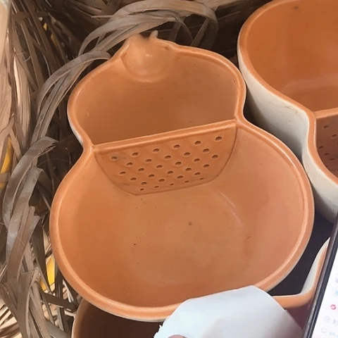 微瑕，明火，口径11高8底部脏