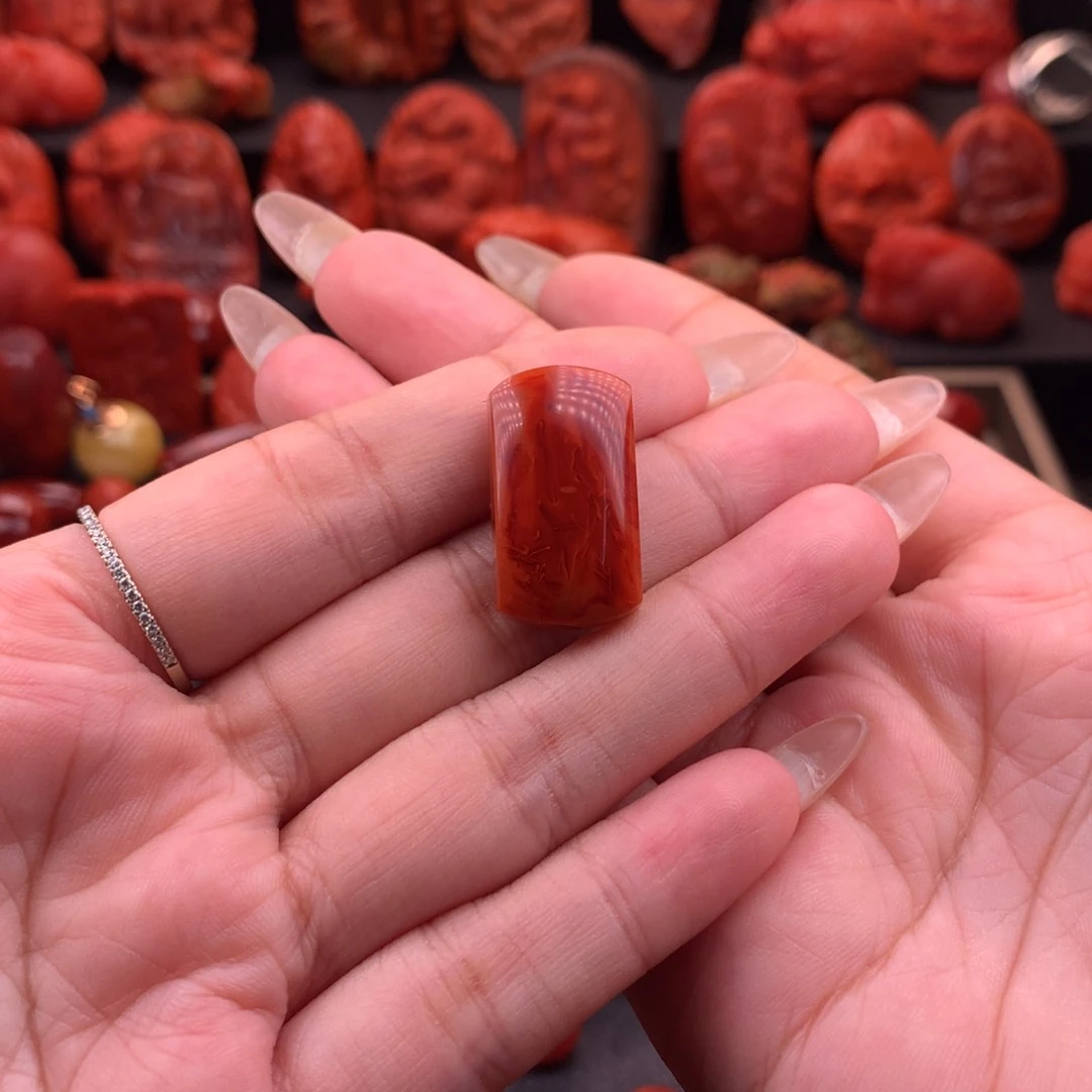 南红玛瑙南红川料原矿高品无事牌13.7mm未镶嵌