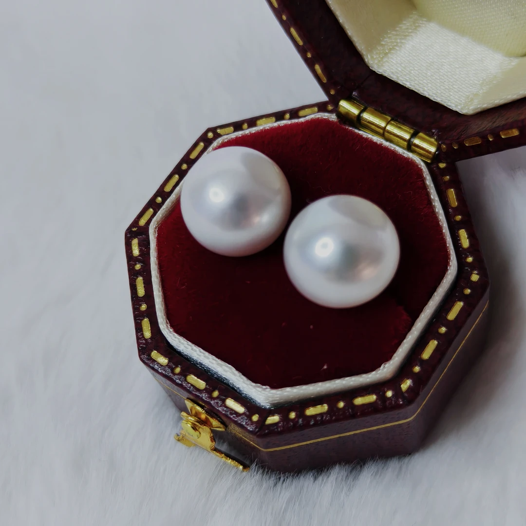 【母亲节好礼】”胖墩墩“ 天然无核/超亮大点位珍珠银耳钉 9-10mm