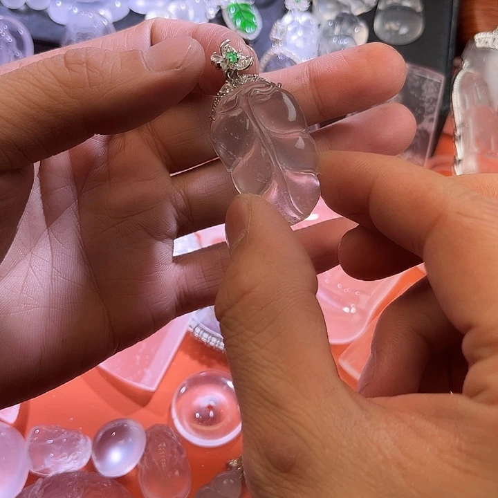 石英质玉银S925镶嵌颈饰