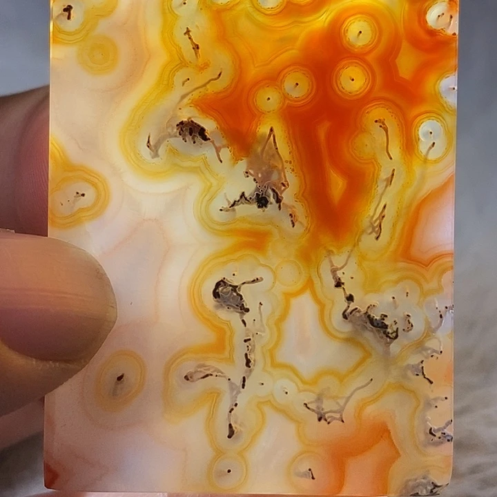 孙***娘未镶嵌颈饰玛瑙/玉髓