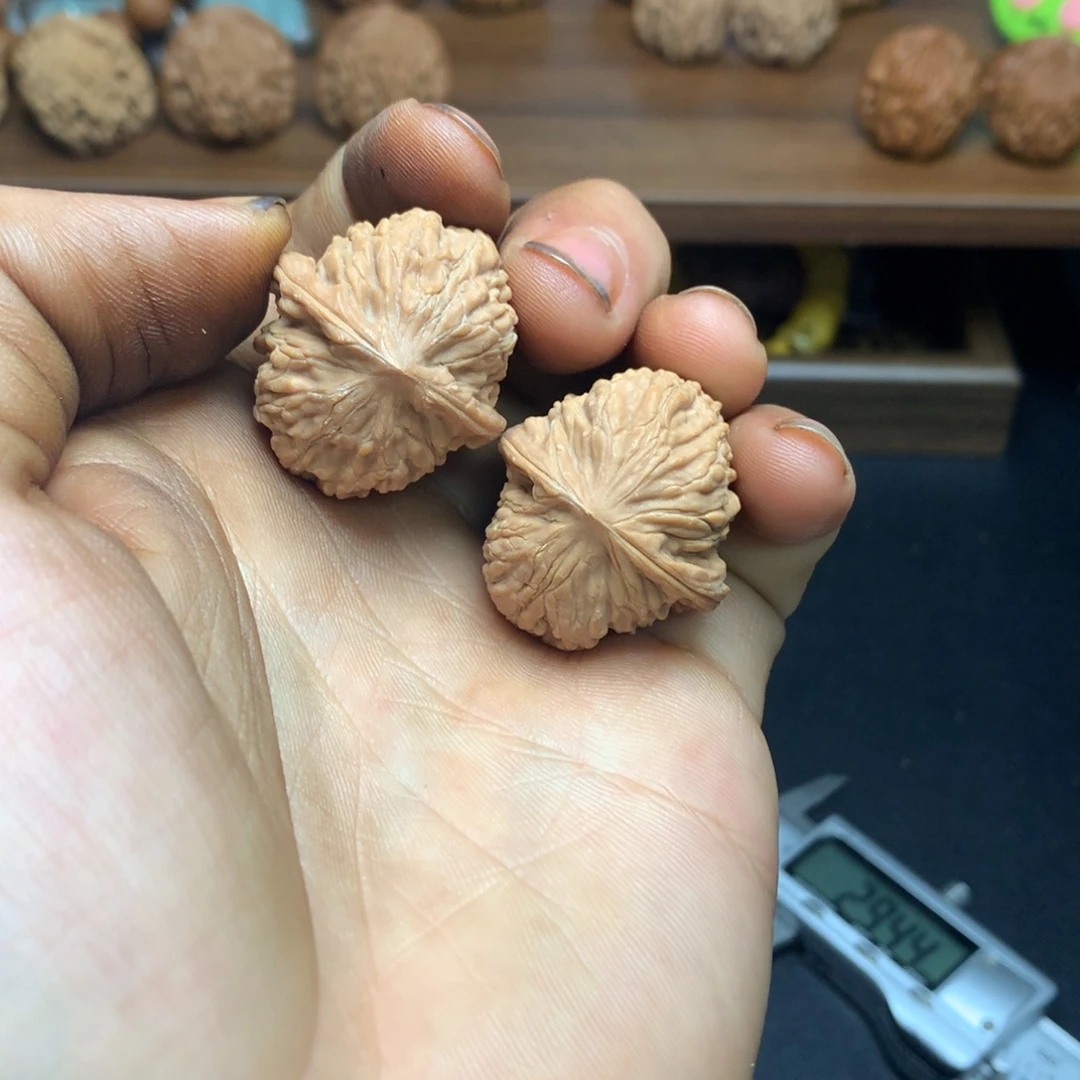 吊坠文玩核桃29尺小红