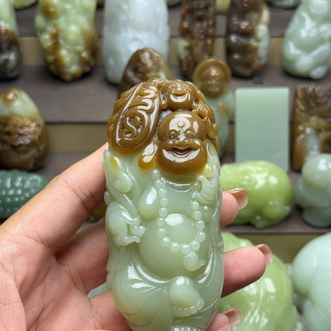 淡***福颈饰未镶嵌和田玉