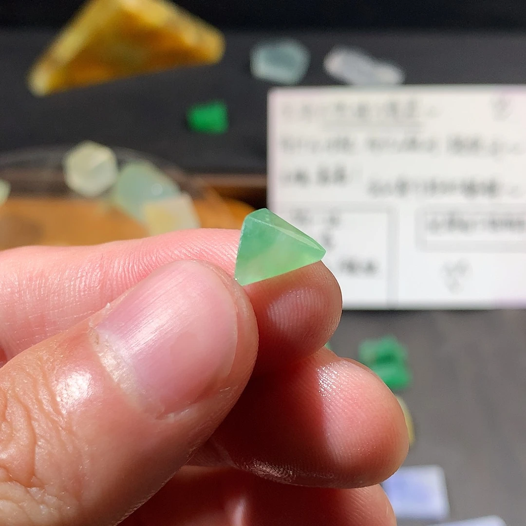 定制翡翠未镶嵌12