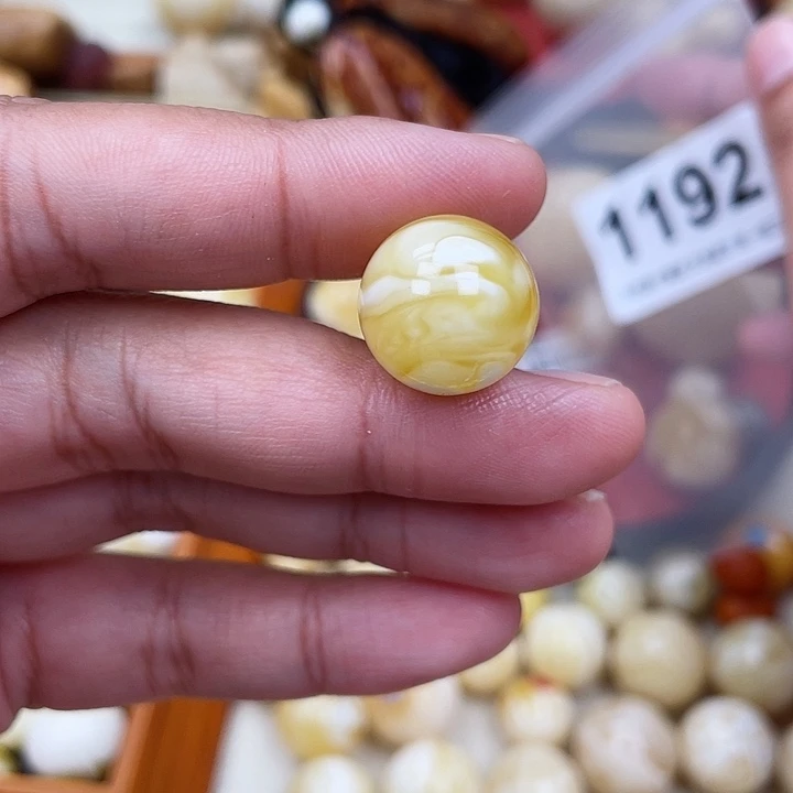 蜜蜡未镶嵌珠宝奇石粉15.9