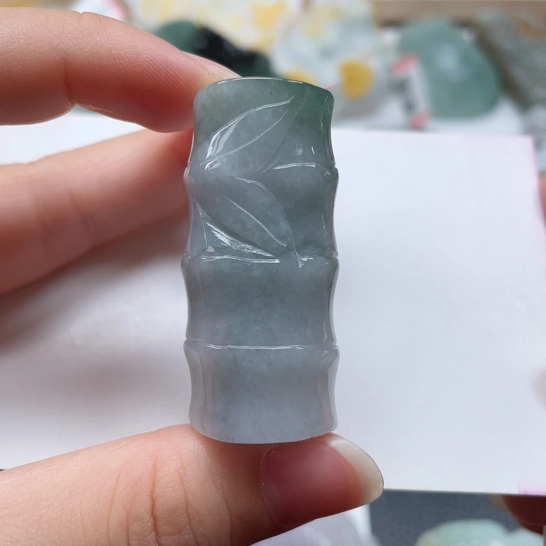 翡翠未镶嵌吊坠(不含链)翡翠