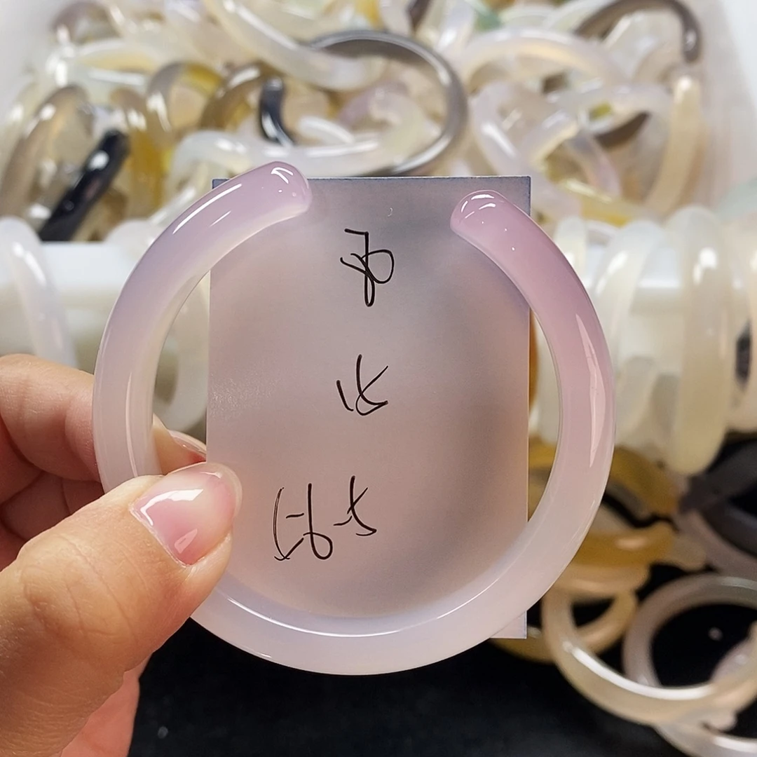 手镯玛瑙/玉髓未镶嵌80