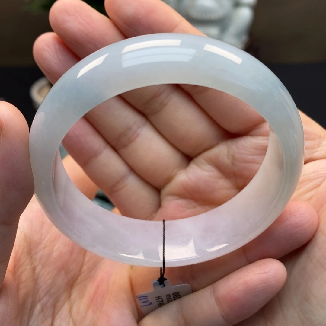 翡翠手镯未镶嵌天然