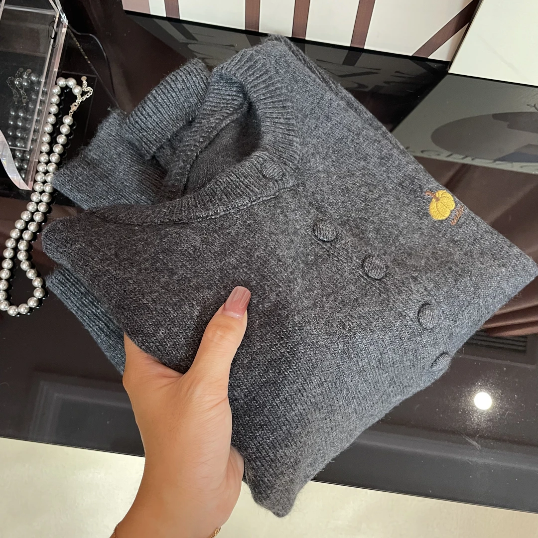 H67 羊毛衫女装针织开衫极简风刺绣毛衣外套秋冬季新款圆领上衣