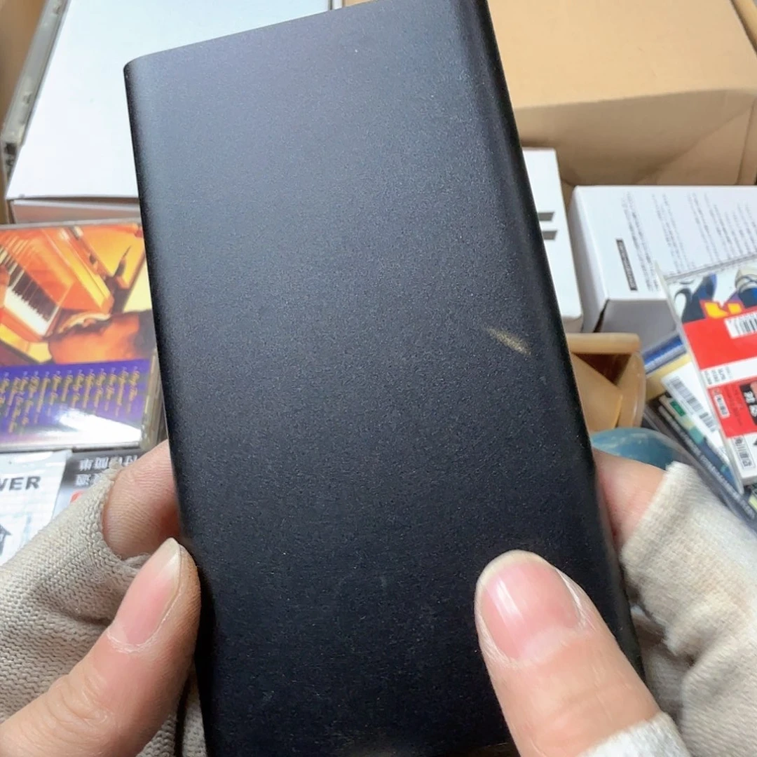 海****?中古商品，瑕疵品，不保好坏。699