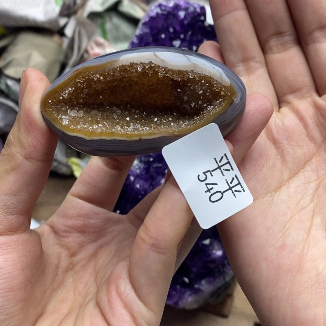 紫晶未镶嵌大型摆件（非配饰）