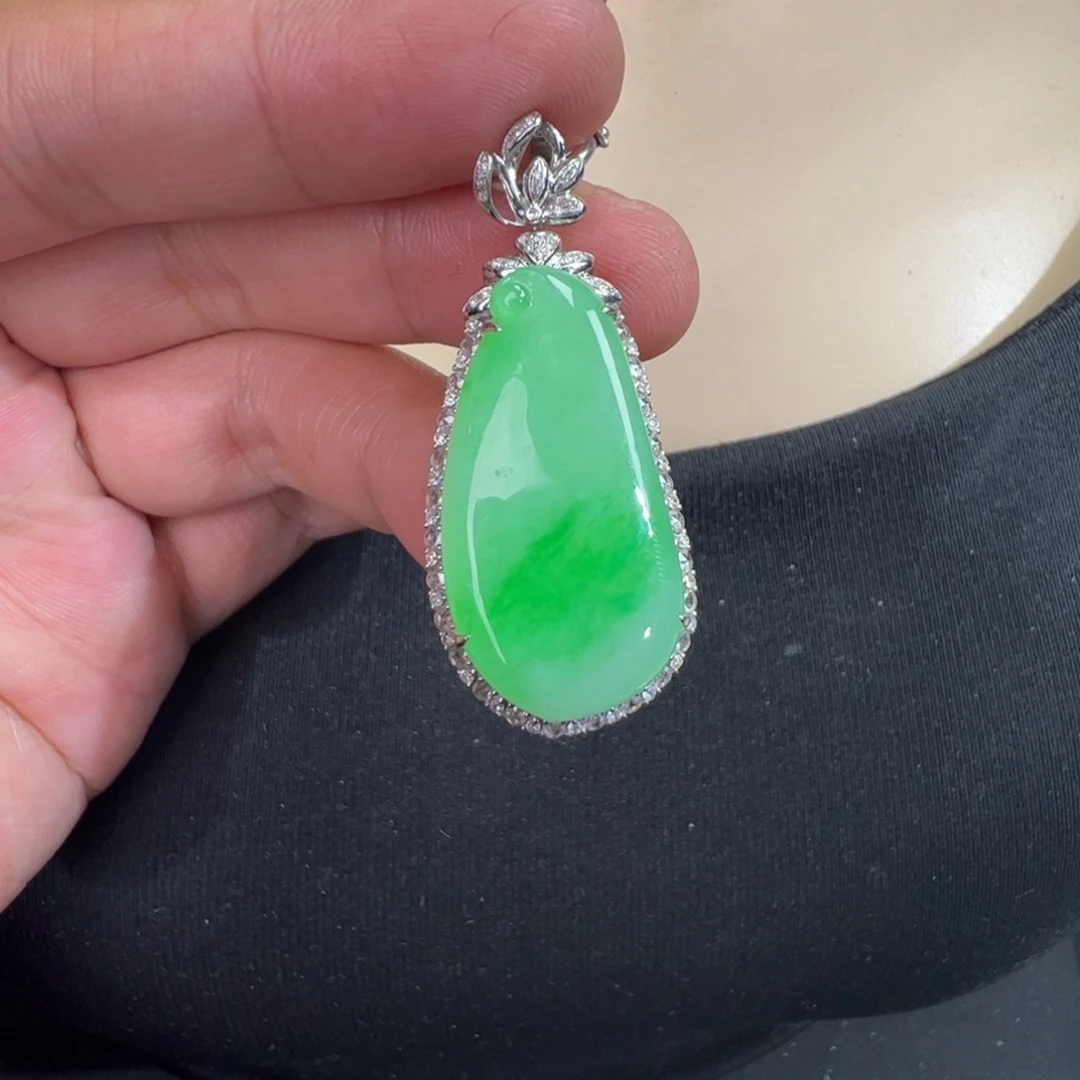 翡翠18K金镶嵌吊坠(不含链)