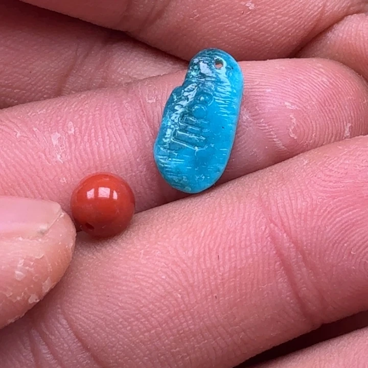 南红玛瑙未镶嵌珠宝奇石