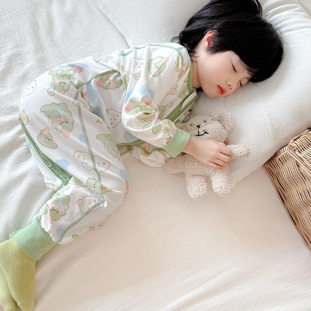 宝宝2025新款四季男童儿童无骨长袖恒温防踢被春秋季连体纯棉睡袋