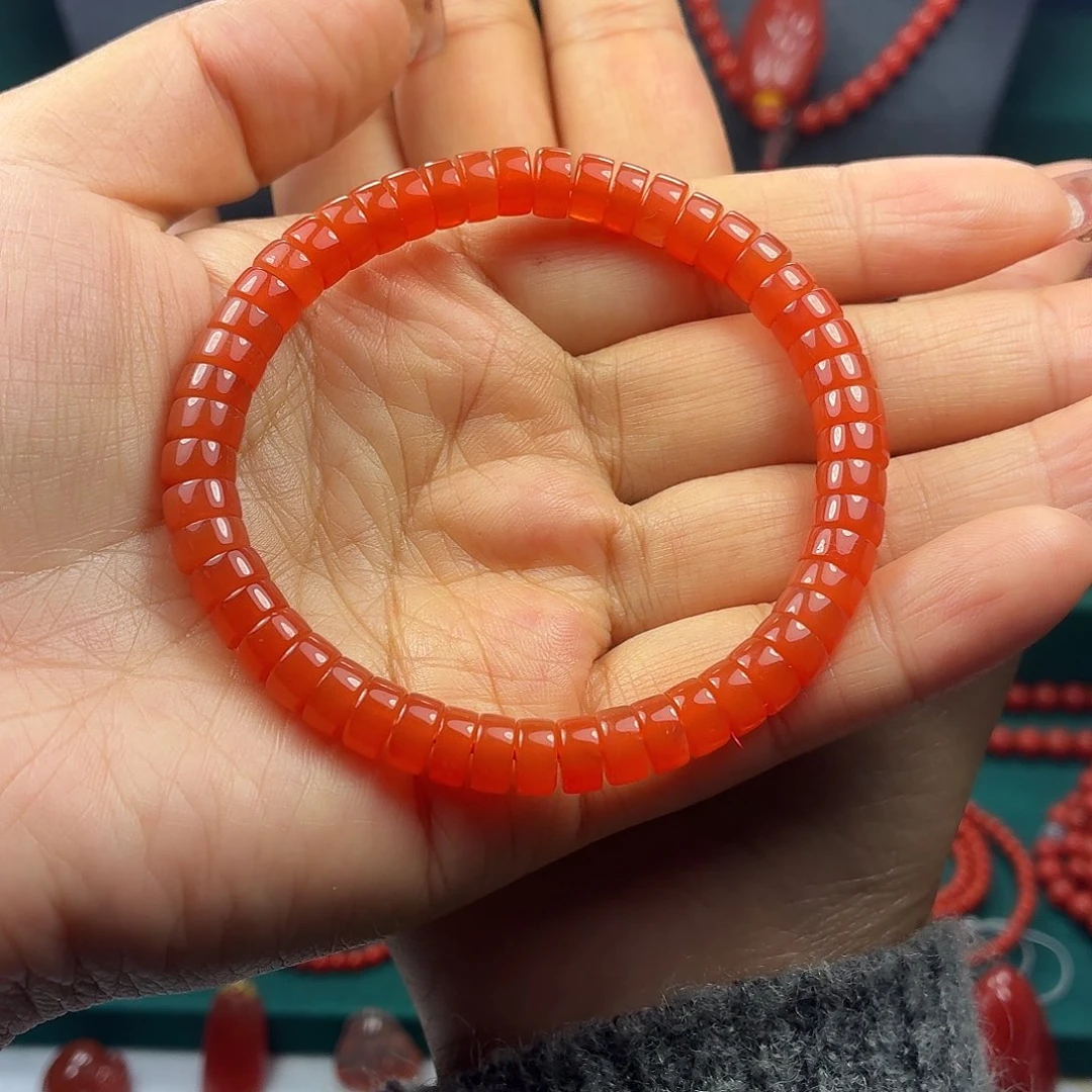 南红玛瑙未镶嵌颈饰