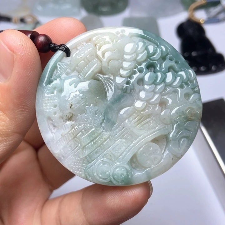 翡翠未镶嵌颈饰翡翠