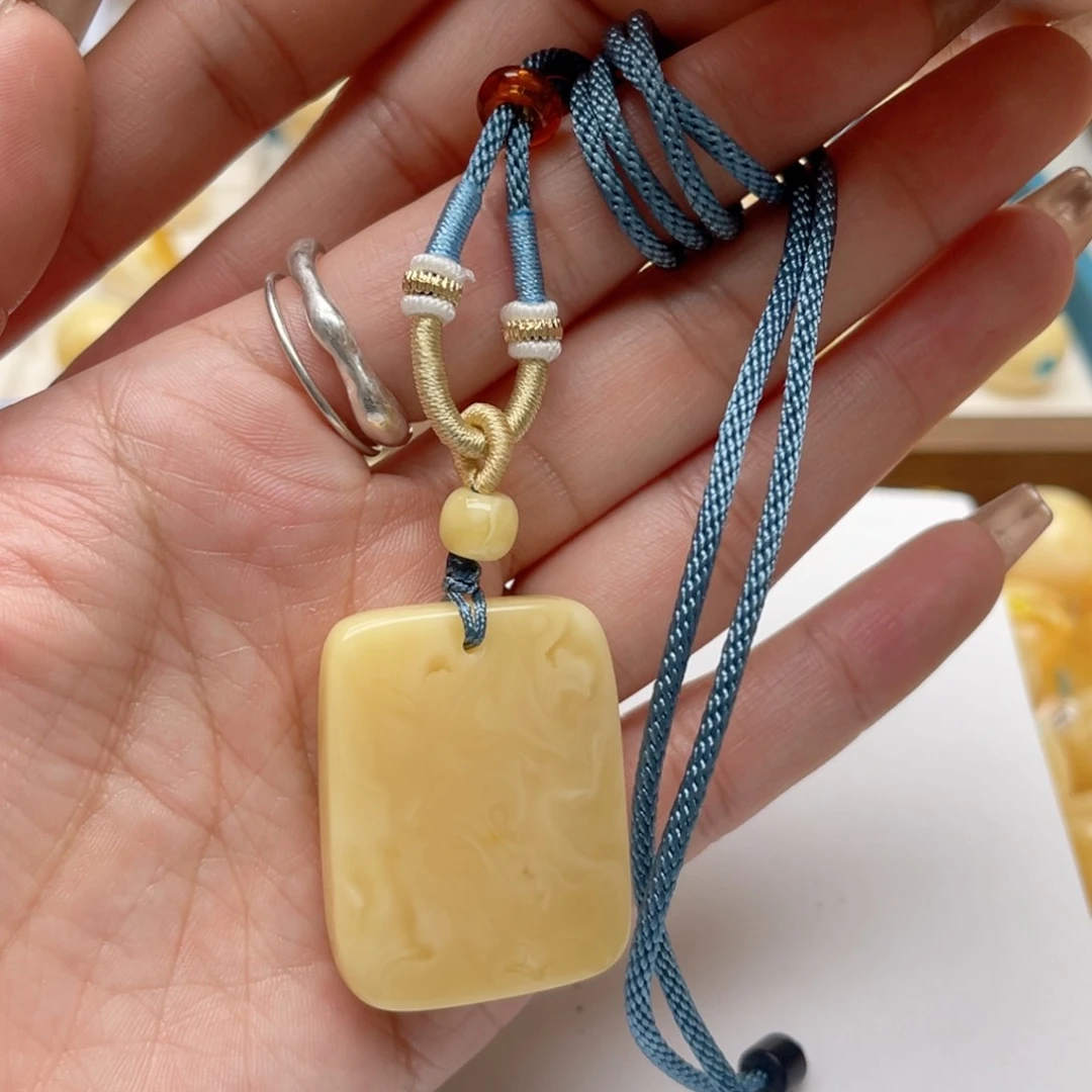 蜜蜡裸石未镶嵌蜜蜡牌子梦微瑕