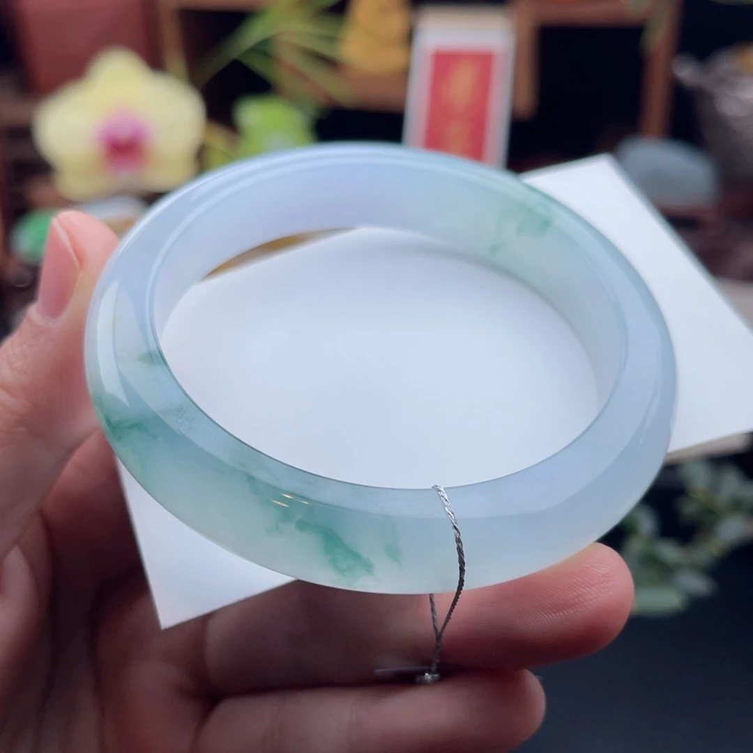 未镶嵌手镯翡翠飘花