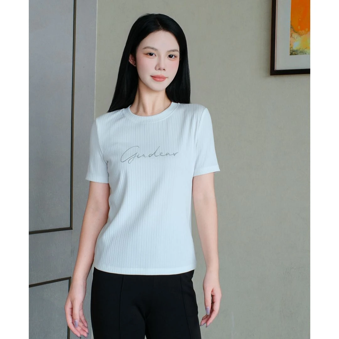 GIRDEAR/哥弟时尚细坑条字母纯色修身圆领显瘦短袖T恤女1300896