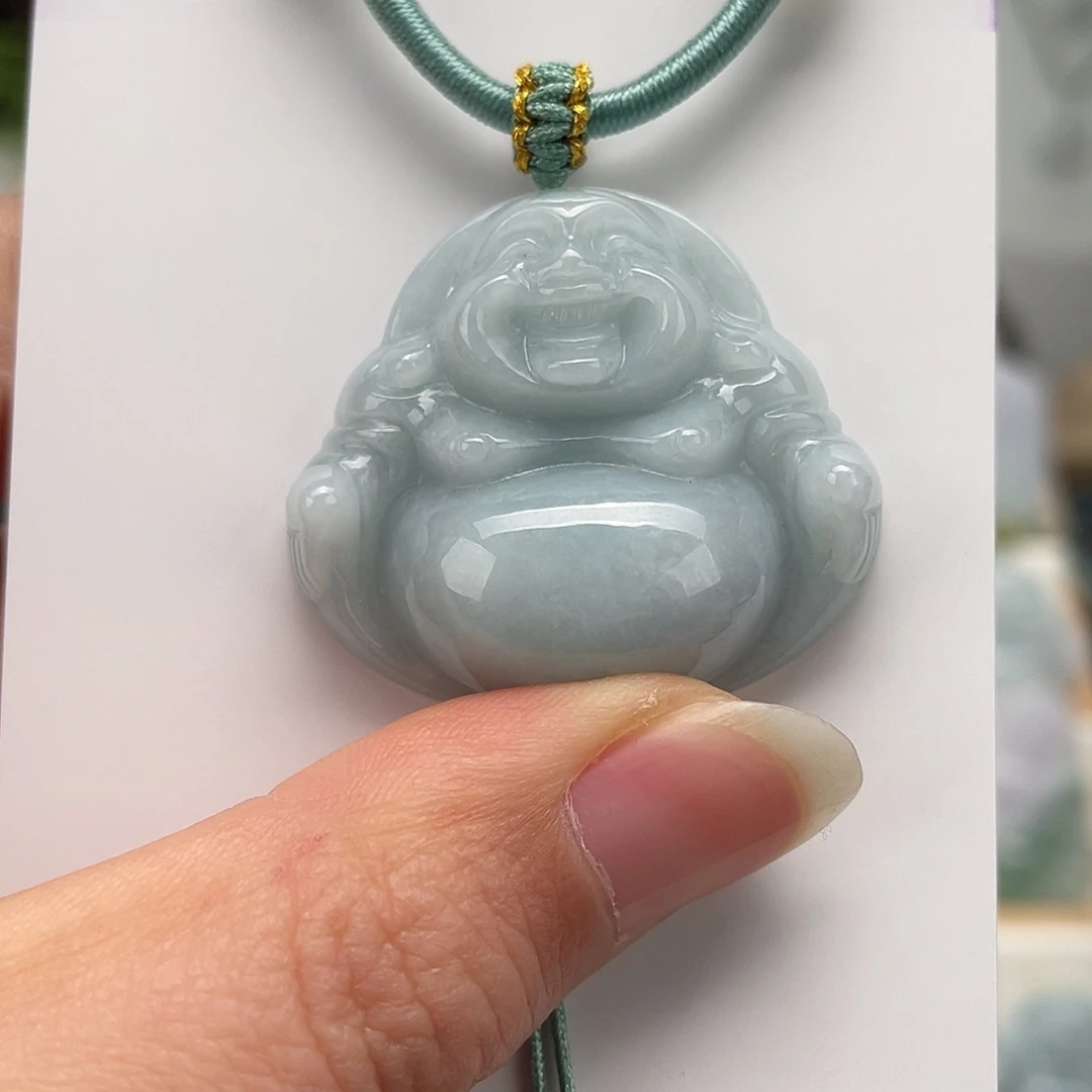 翡翠未镶嵌颈饰佛公