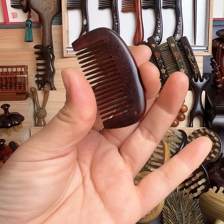 交趾黄檀（大红酸枝）檀木小梳子梳子