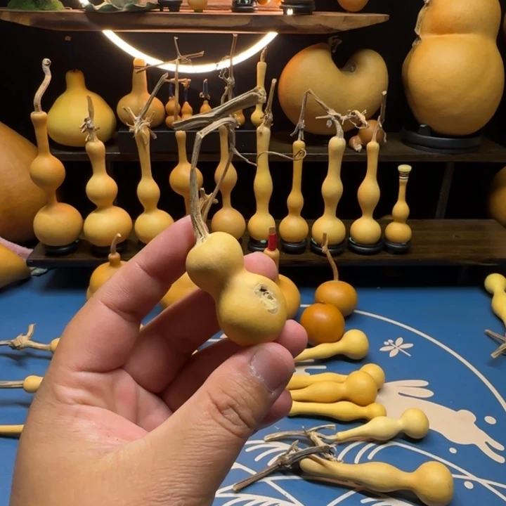 墨***萱墨宣高中一直以为我始终如一