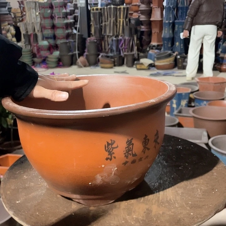 紫砂花盆31紫气东来