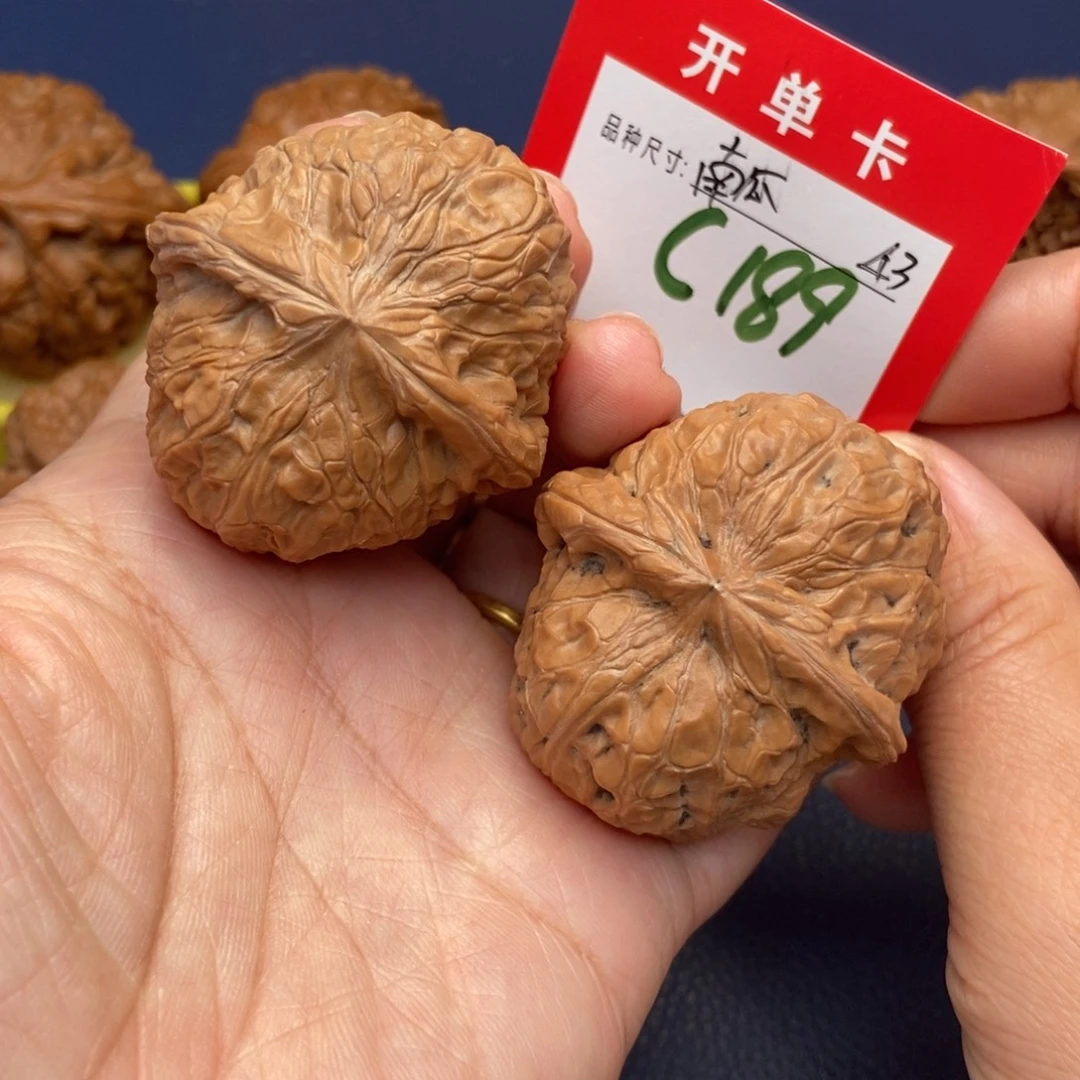 吊坠文玩核桃文玩核桃