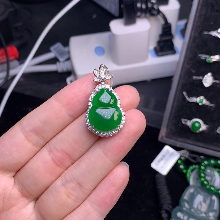【闪购商品】翡翠银S925镶嵌吊坠(不含链)